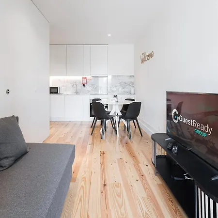 Guestready - Somebody's Story - C *