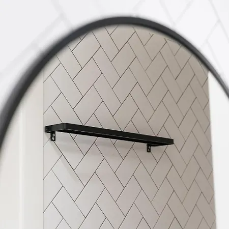 Guestready - Somebody's Story - C